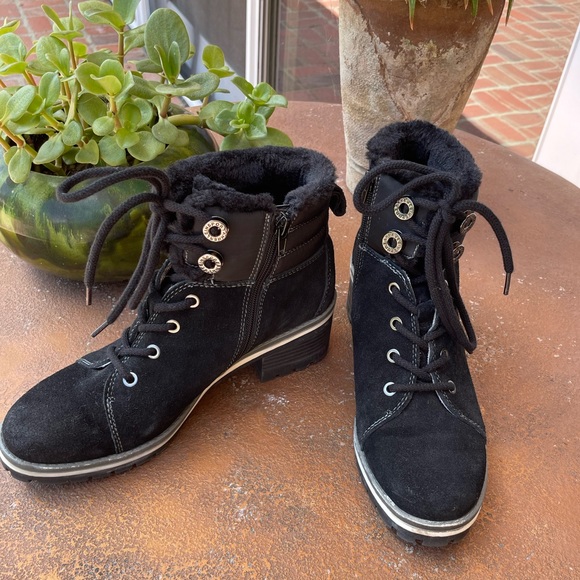 Brand new Ak sport boots - Picture 3 of 5